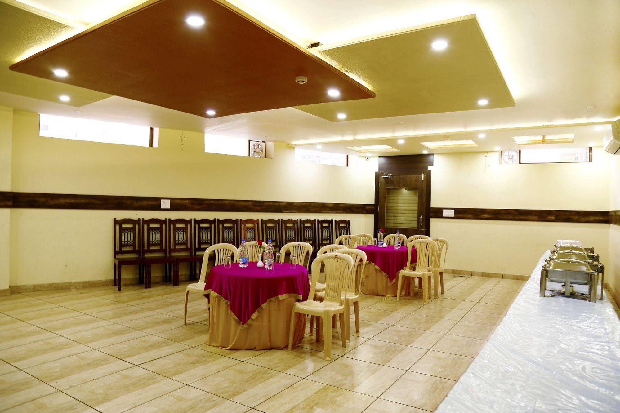 Fabhotel Padmavati Palace Mansarovar Jaipur Bagian luar foto